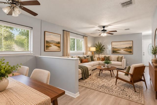 4802 Hannas Reef Drive, Bacliff, TX 77518