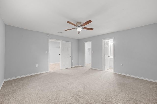 4802 Hannas Reef Drive, Bacliff, TX 77518
