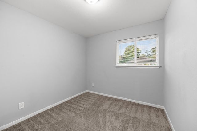 4802 Hannas Reef Drive, Bacliff, TX 77518