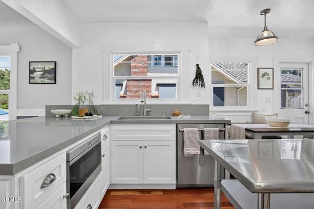 1438 Oakdale Street, Pasadena, CA 91106