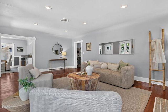 1438 Oakdale Street, Pasadena, CA 91106
