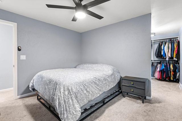 1001 FIELDCREST DRIVE, Menasha, WI 54952