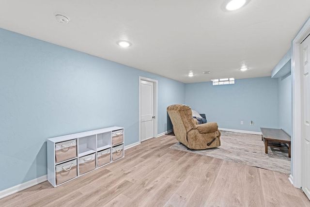1001 FIELDCREST DRIVE, Menasha, WI 54952