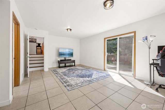 306 Maple Drive N, Eatonville, WA 98328