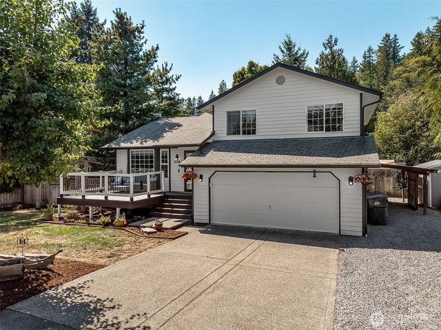 306 Maple Drive N, Eatonville, WA 98328