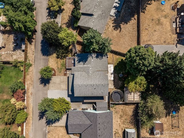 306 Maple Drive N, Eatonville, WA 98328