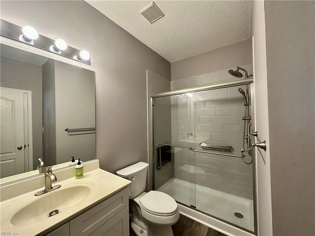 1504 Sawgrass LN, Portsmouth, VA 23703