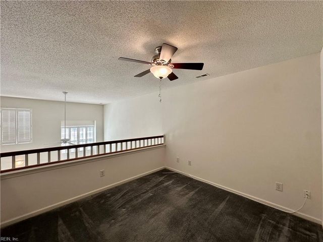 1504 Sawgrass LN, Portsmouth, VA 23703