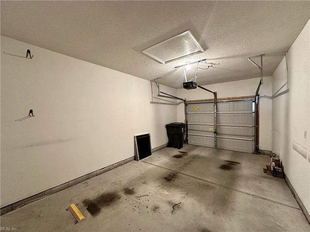 1504 Sawgrass LN, Portsmouth, VA 23703