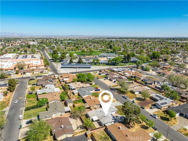 43729 Heaton, Lancaster, CA 93534