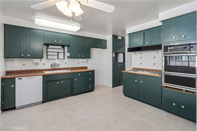 43729 Heaton, Lancaster, CA 93534