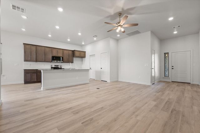2402 Helena Avenue, Lubbock, TX 79407