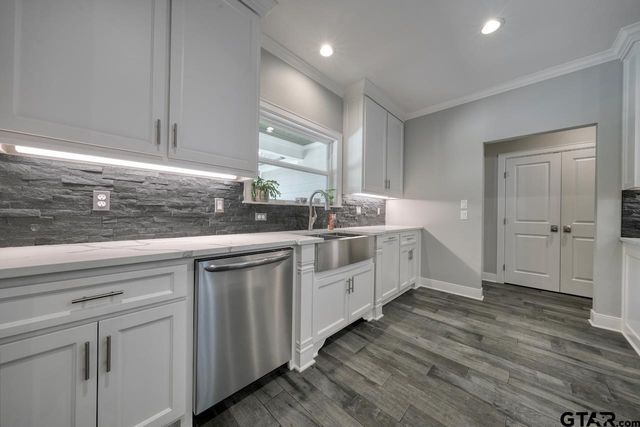 23262 FM 1995, Lindale, TX 75771