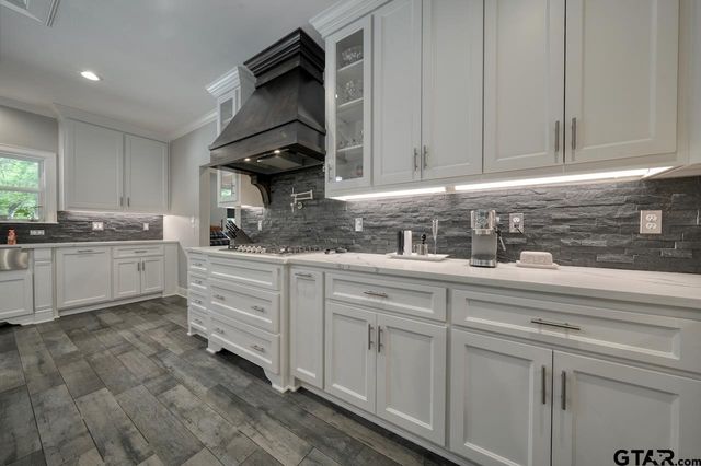 23262 FM 1995, Lindale, TX 75771