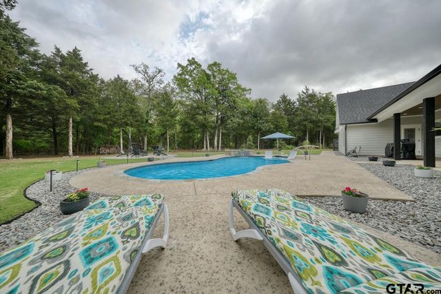 23262 FM 1995, Lindale, TX 75771