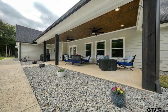 23262 FM 1995, Lindale, TX 75771