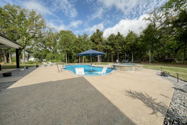 23262 FM 1995, Lindale, TX 75771