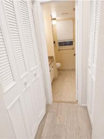 3524 Via Poinciana Apt 104, Lake Worth, FL 33467