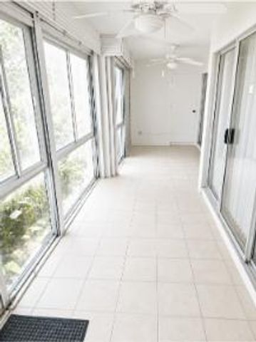 3524 Via Poinciana Apt 104, Lake Worth, FL 33467