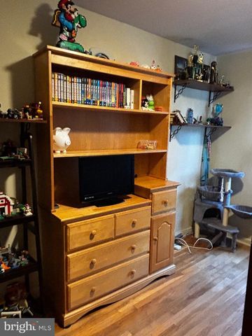 811 LYNVUE RD, Linthicum Heights, MD 21090