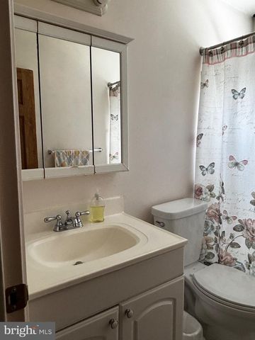 811 LYNVUE RD, Linthicum Heights, MD 21090