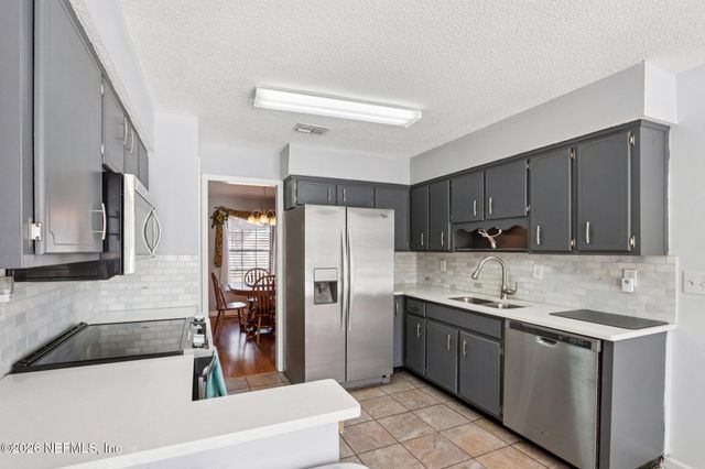 822 ASHWOOD Court, Orange Park, FL 32065