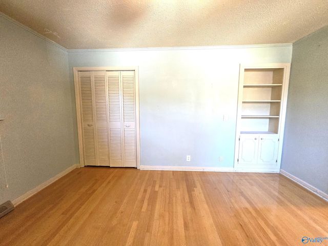 6113 Rickwood Drive NW, Huntsville, AL 35810