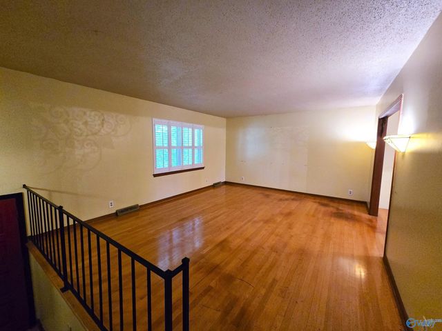 6113 Rickwood Drive NW, Huntsville, AL 35810