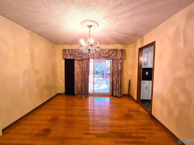 6113 Rickwood Drive NW, Huntsville, AL 35810