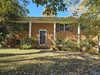 6113 Rickwood Drive NW, Huntsville, AL 35810