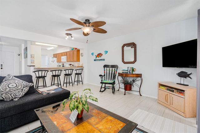 175 YORKTOWNE DRIVE UT11, Daytona Beach, FL 32119