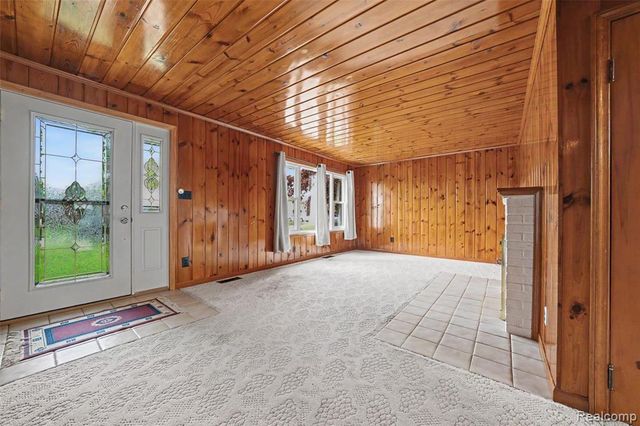 7774 Colony Drive, Clay, MI 48001