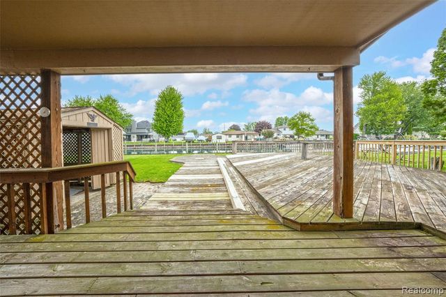 7774 Colony Drive, Clay, MI 48001