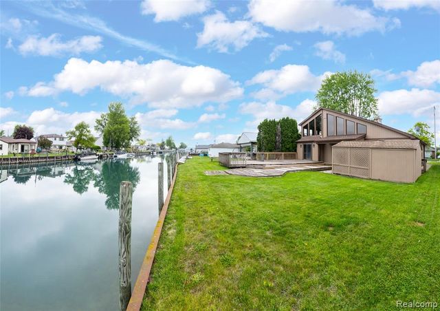 7774 Colony Drive, Clay, MI 48001