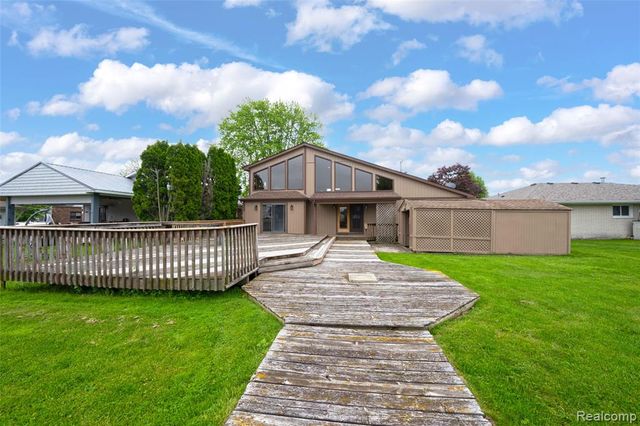 7774 Colony Drive, Clay, MI 48001