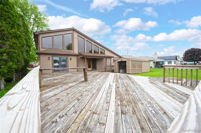 7774 Colony Drive, Clay, MI 48001