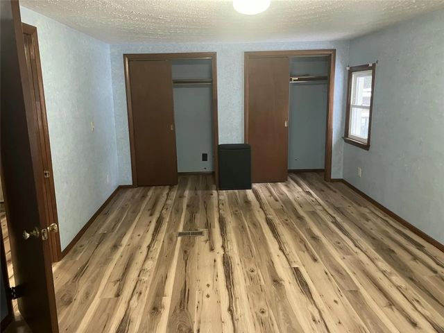 216 Bryson Mill Rd, South New Castle Boro, PA 16102