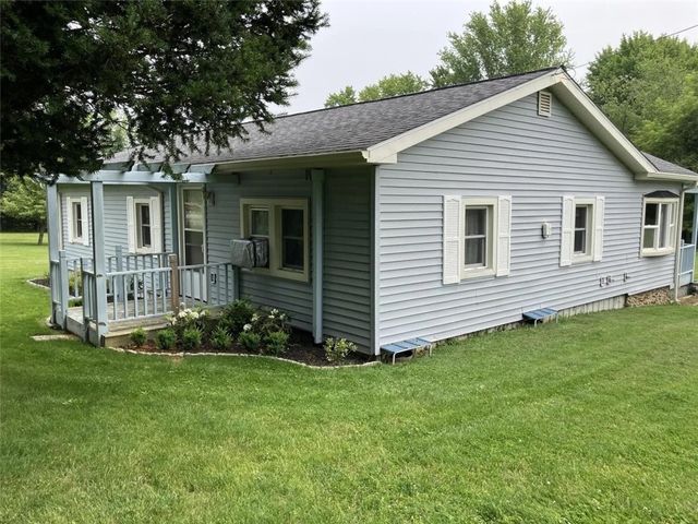 216 Bryson Mill Rd, South New Castle Boro, PA 16102