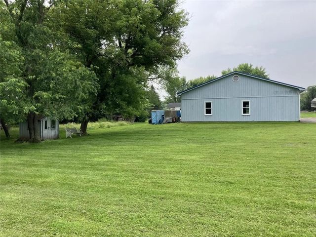 216 Bryson Mill Rd, South New Castle Boro, PA 16102