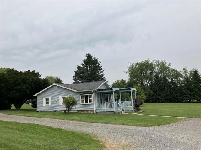 216 Bryson Mill Rd, South New Castle Boro, PA 16102