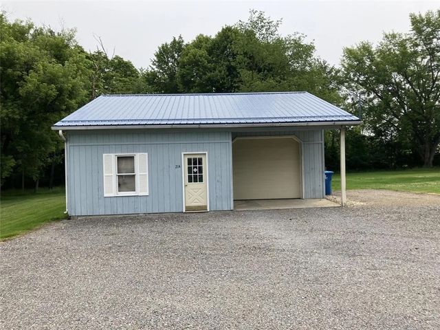 216 Bryson Mill Rd, South New Castle Boro, PA 16102