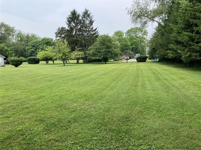 216 Bryson Mill Rd, South New Castle Boro, PA 16102