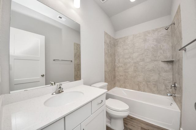 239 Bay Laurel Drive, Alvin, TX 77511