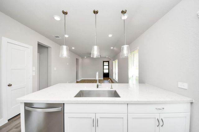 239 Bay Laurel Drive, Alvin, TX 77511