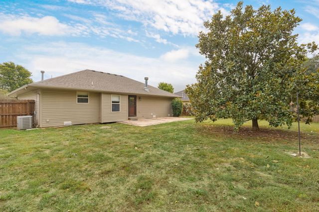 5247 S Morning Glory Lane, Battlefield, MO 65619