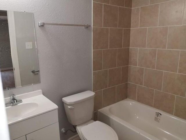 3821 Wipprecht Street, Houston, TX 77026