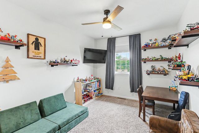 401 GREENFIELD DR, Lebanon, PA 17042