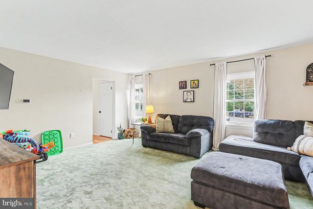 401 GREENFIELD DR, Lebanon, PA 17042