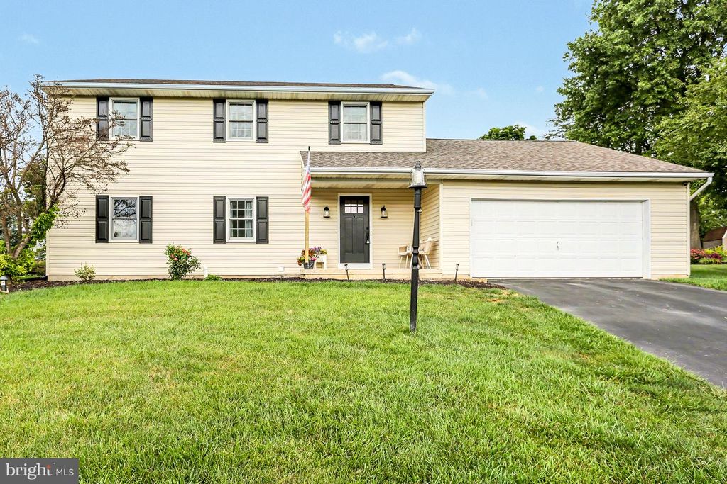 401 GREENFIELD DR, Lebanon, PA 17042