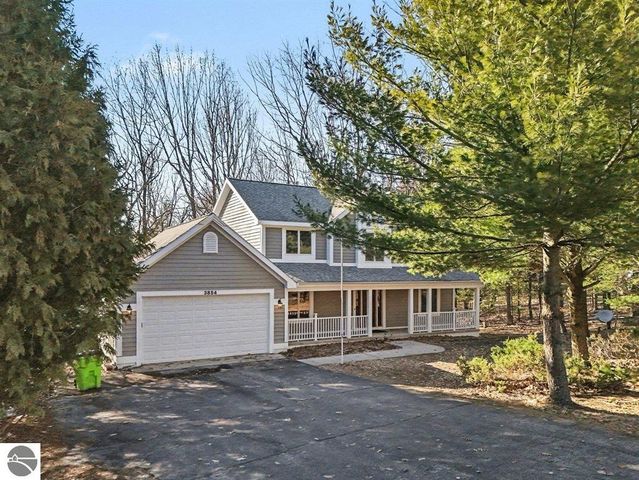 3854 Village Circle, Traverse City, MI 49686